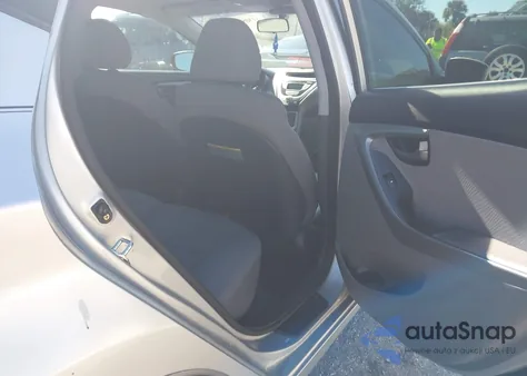 2011 Hyundai Elantra Gls (Ulsan Plant) z USA, uszkodzony, nr VIN KMHDH4AE6BU116001